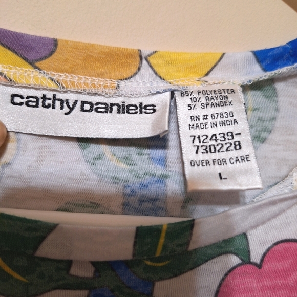 Cathy Daniels women's large groovy floral print short sleeve t-shirt - Picture 2 of 4